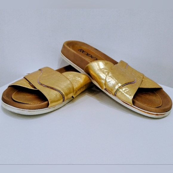 GOLD LEATHER RODO SLIDES - Picture 6 of 10